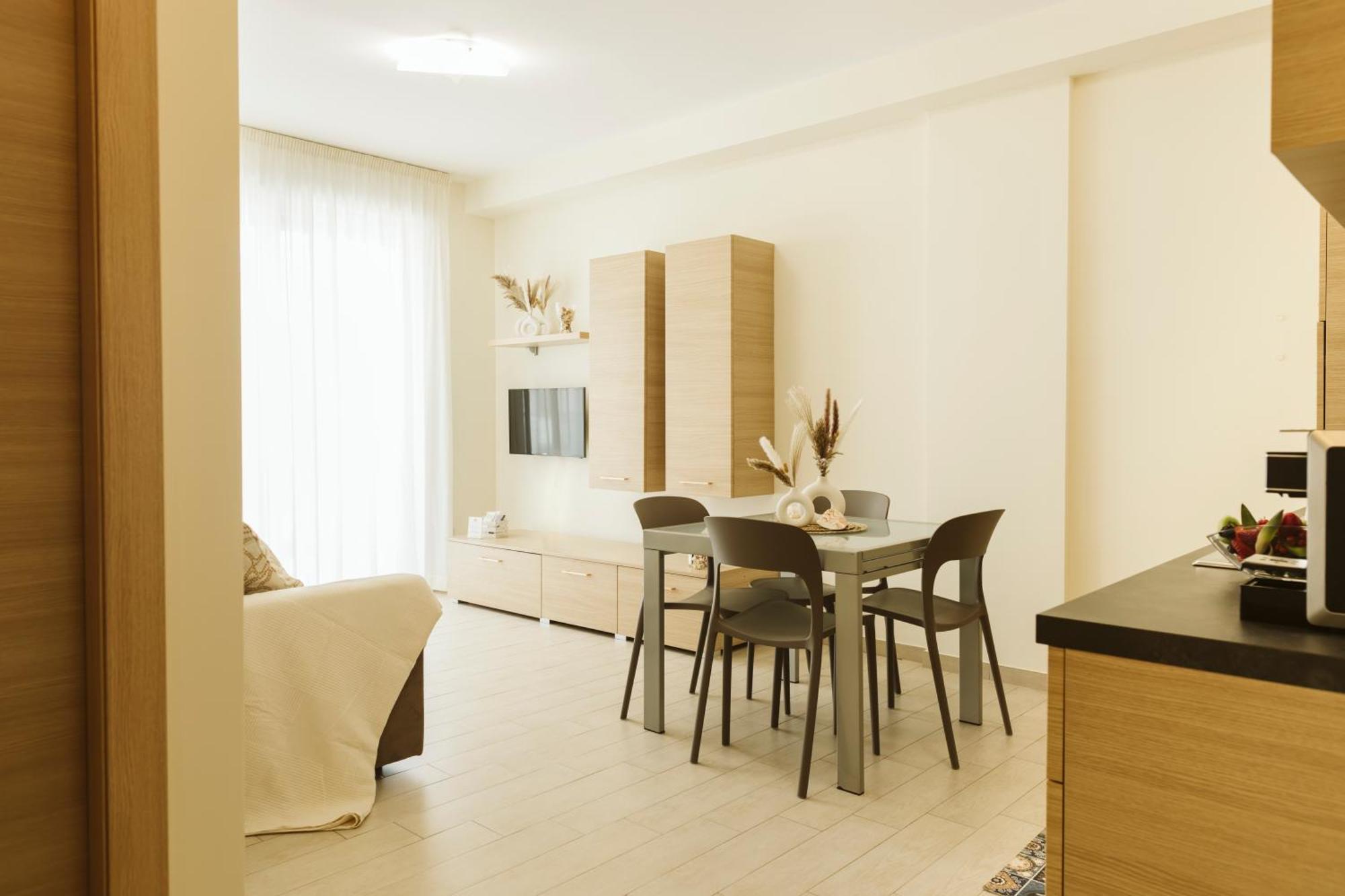 Апарт готель Residenze Roscioli Розето-дельї-Абруцці Екстер'єр фото