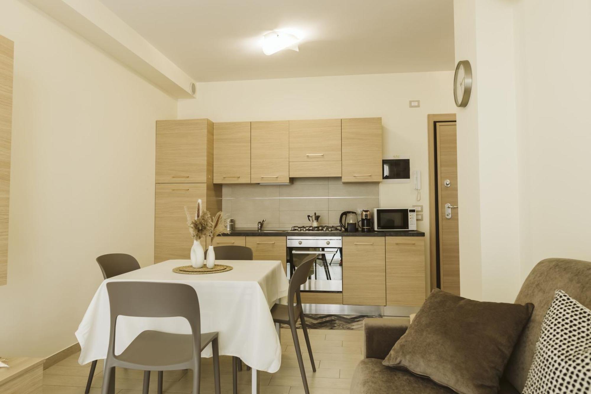Апарт готель Residenze Roscioli Розето-дельї-Абруцці Екстер'єр фото